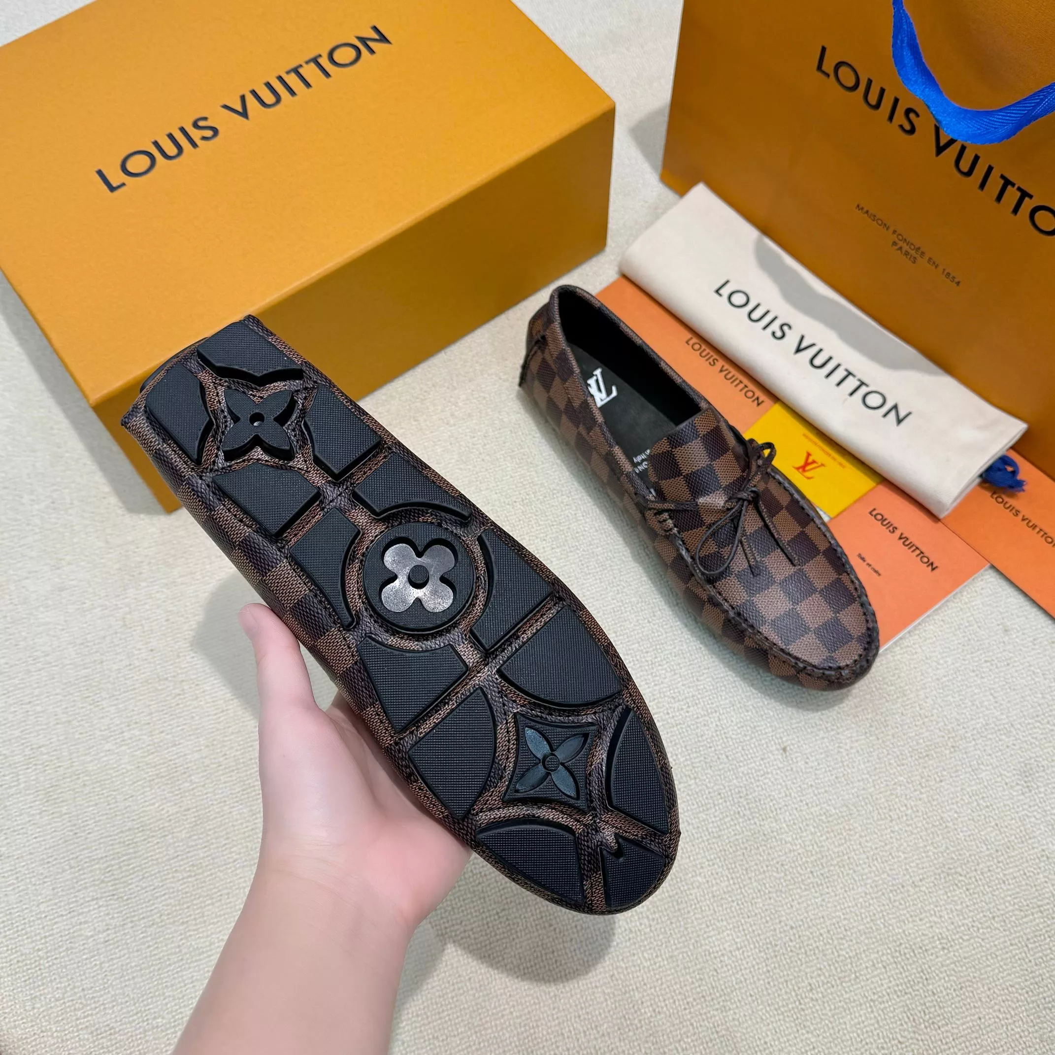 Louis Vuitton LV Oxfords Shoes For Men Practical 3001