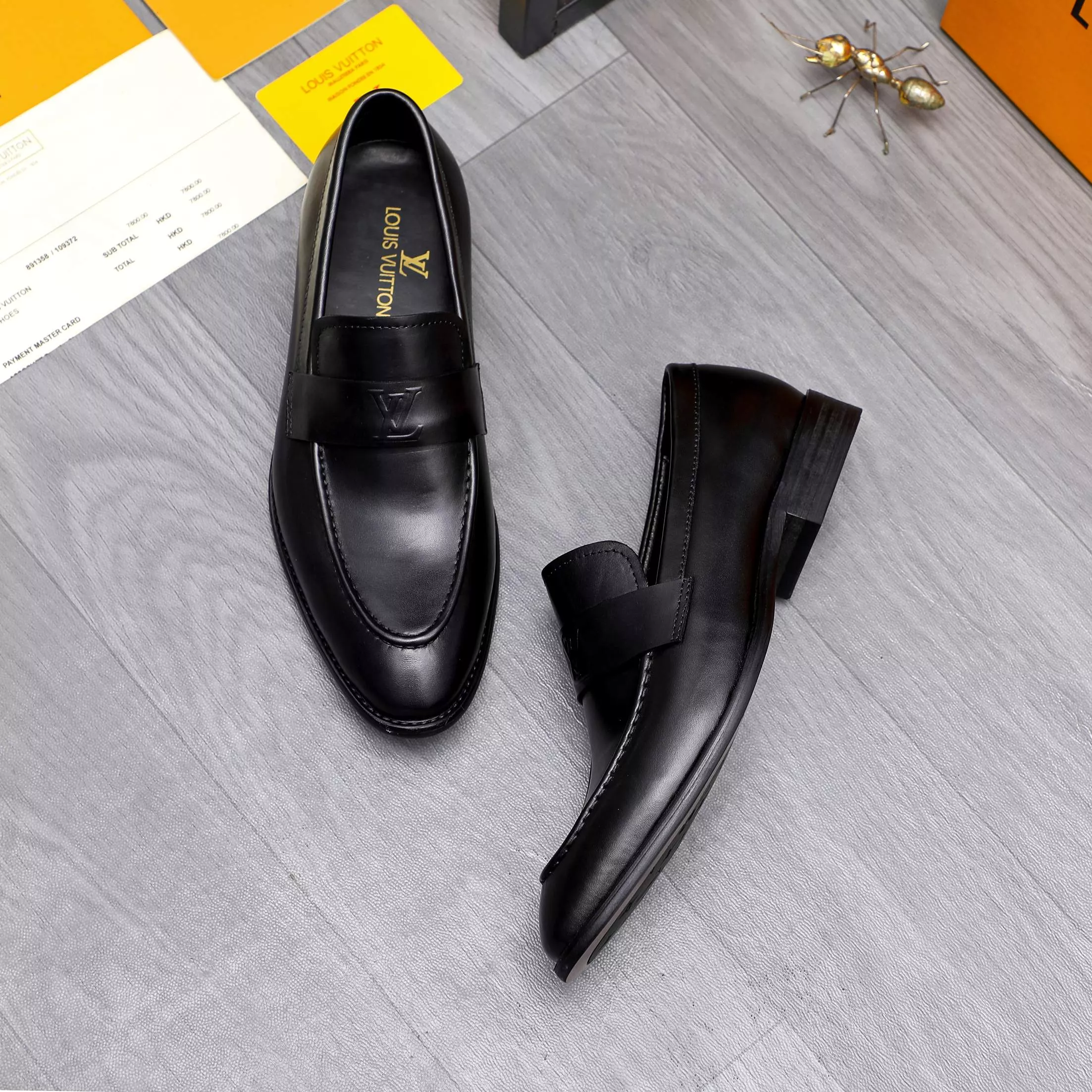 Louis Vuitton LV Oxfords Shoes For Men Practical 9616