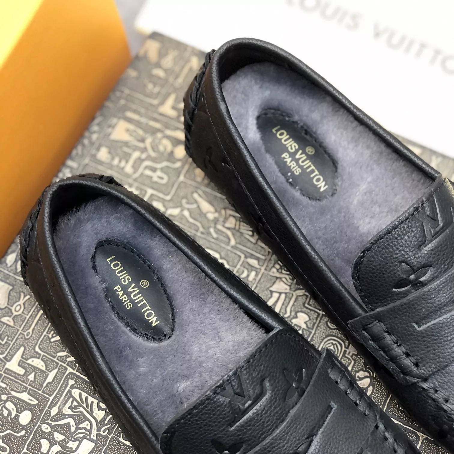 Louis Vuitton LV Oxfords Shoes For Men Refined 5192