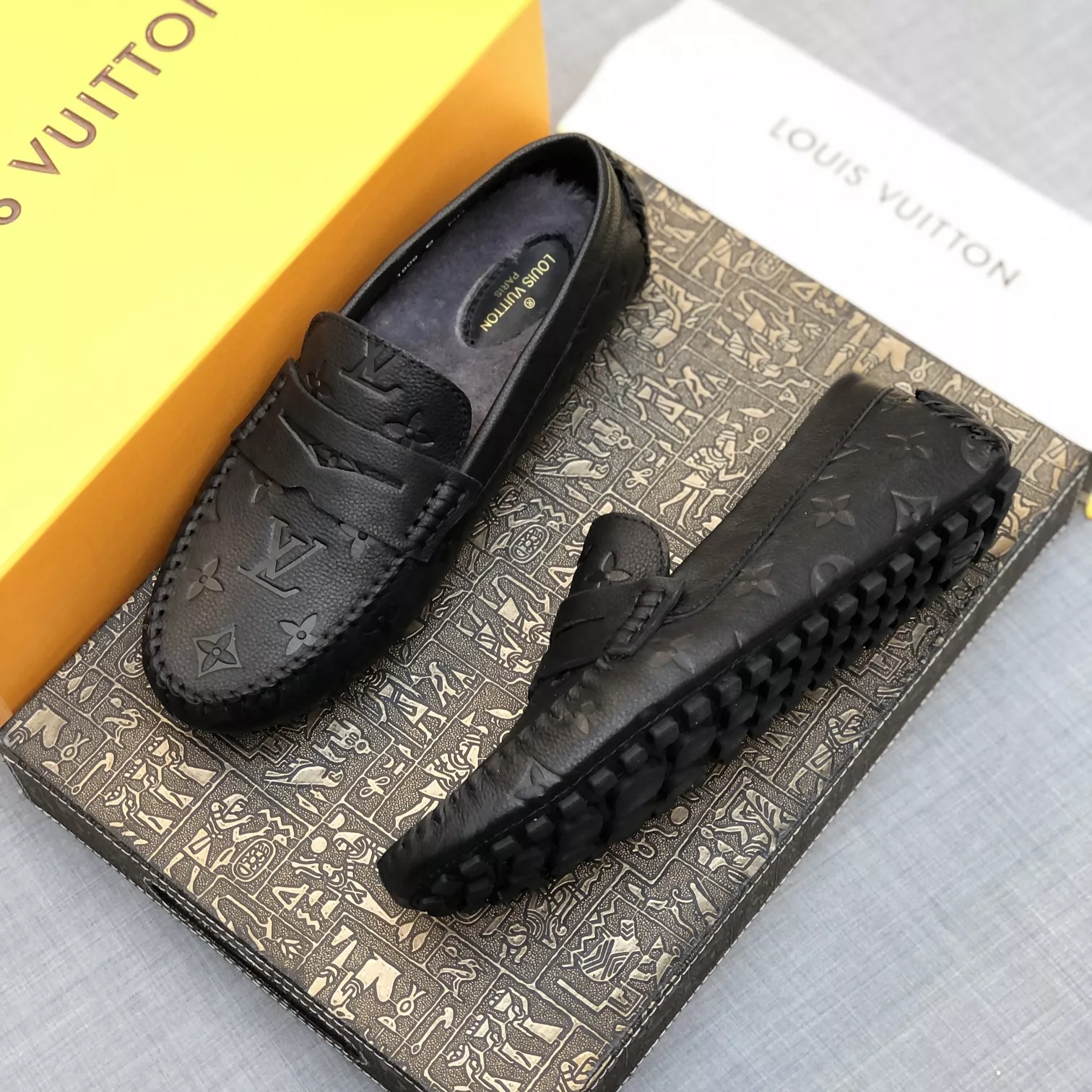 Louis Vuitton LV Oxfords Shoes For Men Refined 5192