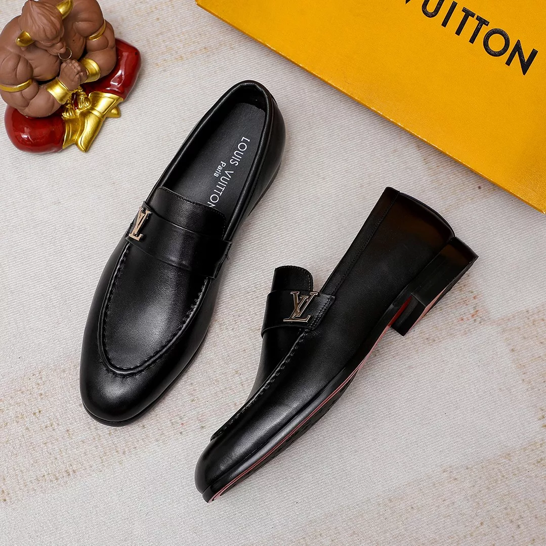 Louis Vuitton LV Oxfords Shoes For Men Refined 9098