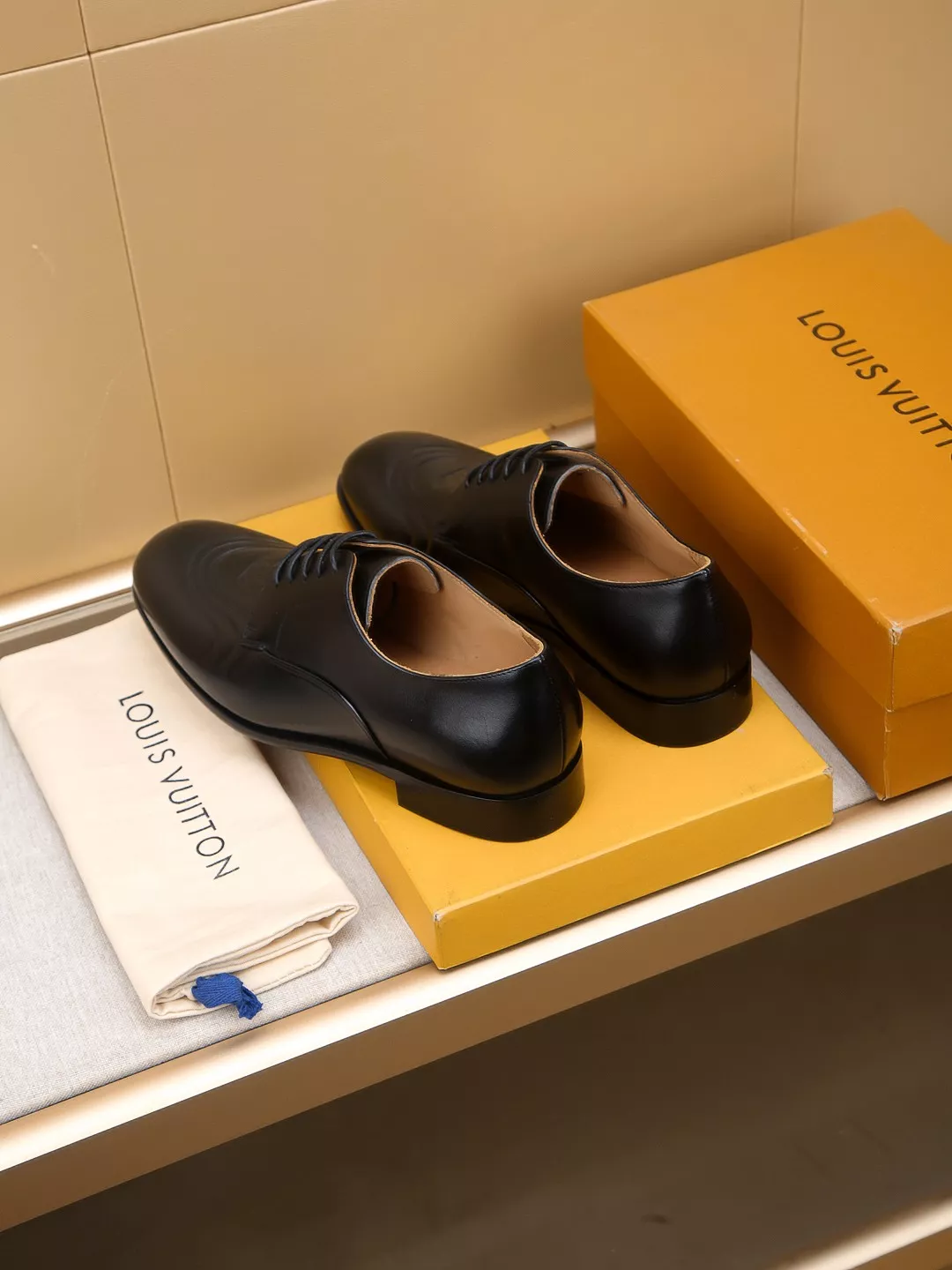 Louis Vuitton LV Oxfords Shoes For Men Reliable 6074