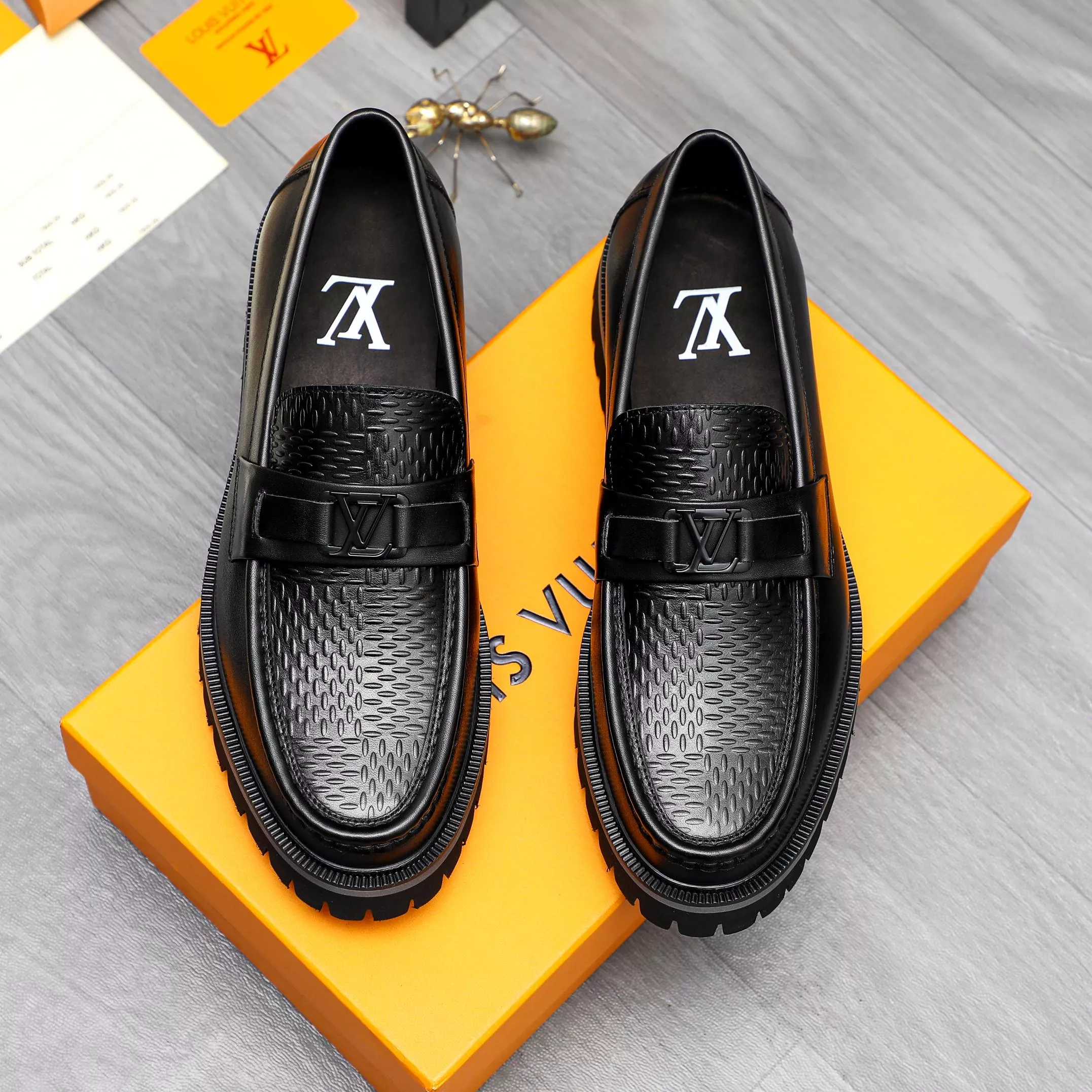 Louis Vuitton LV Oxfords Shoes For Men Reliable 6250