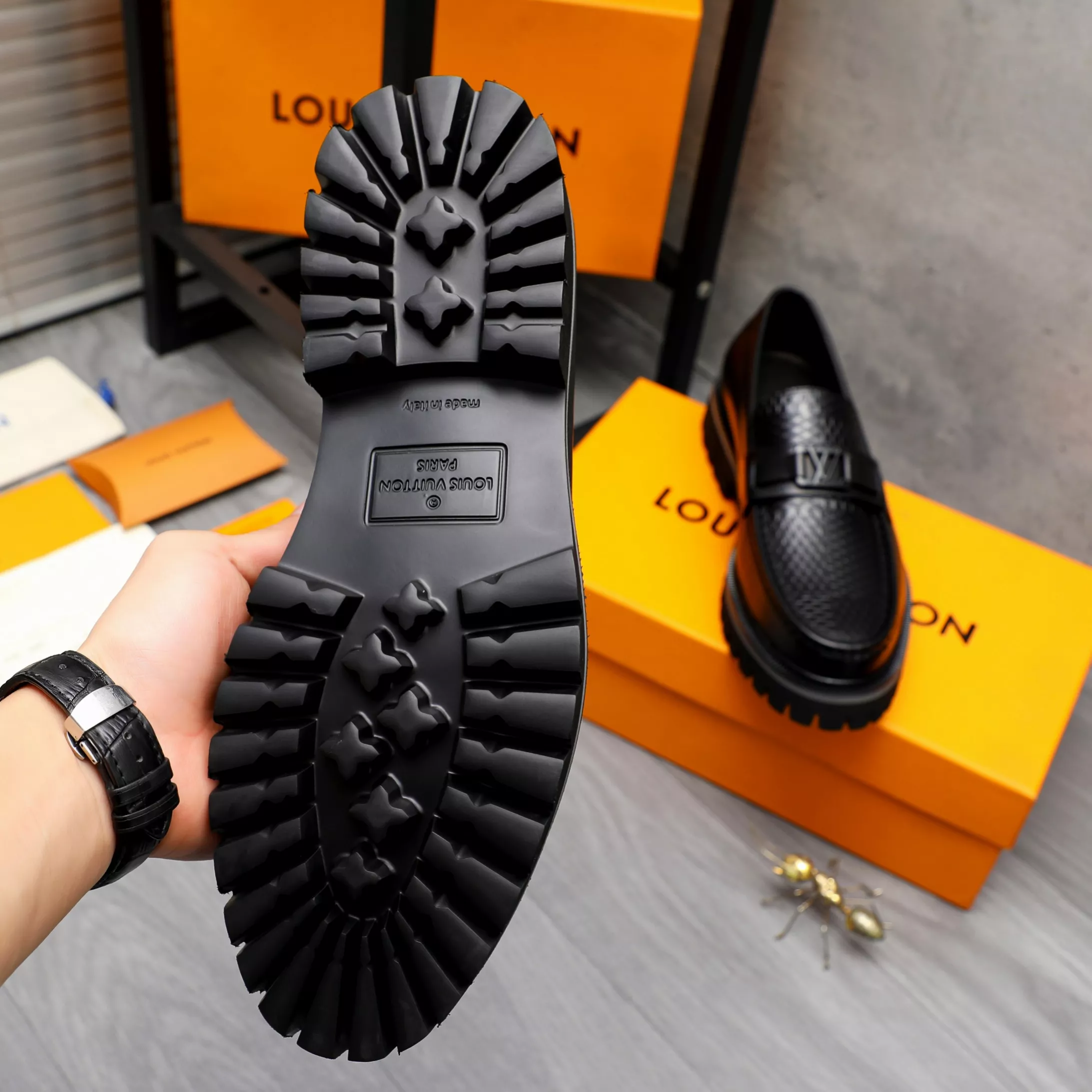 Louis Vuitton LV Oxfords Shoes For Men Reliable 6250