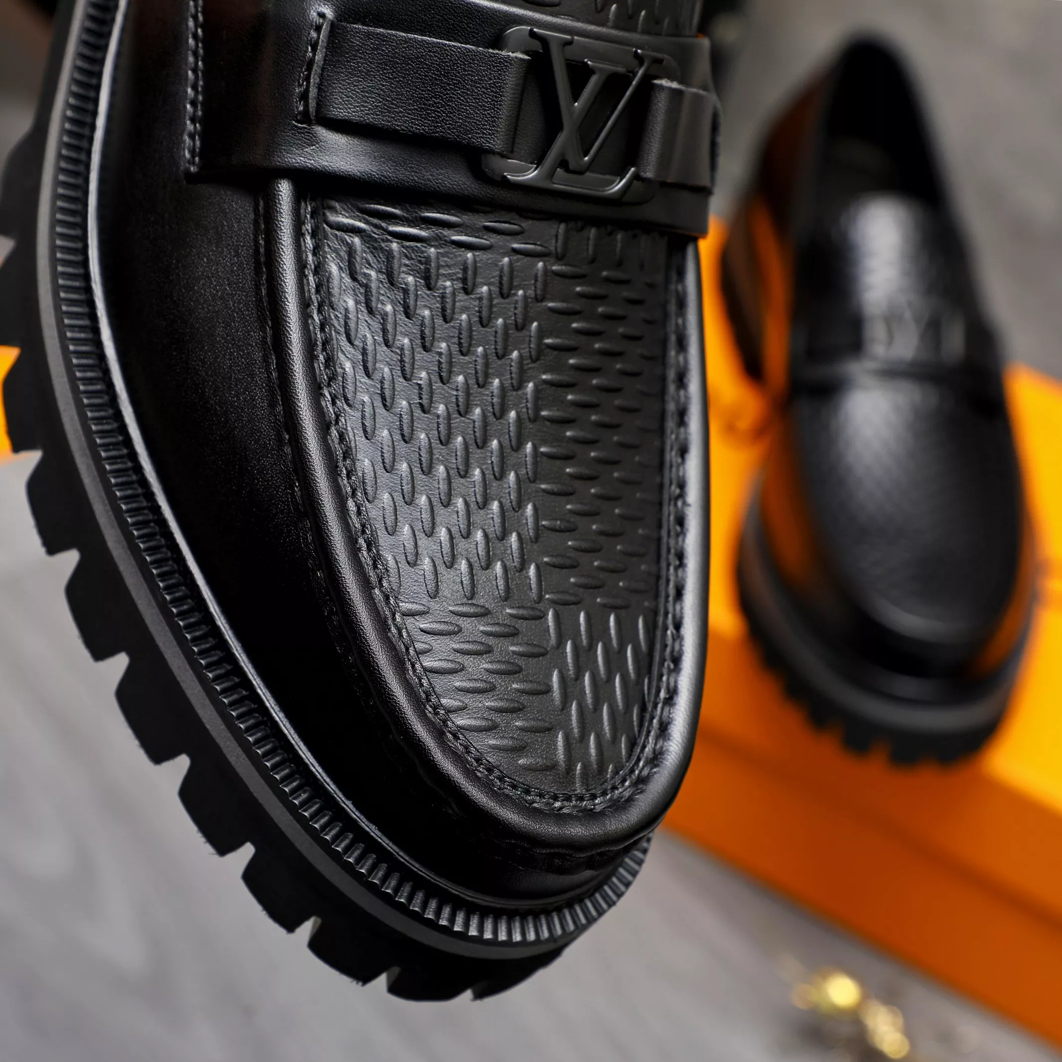Louis Vuitton LV Oxfords Shoes For Men Reliable 6250