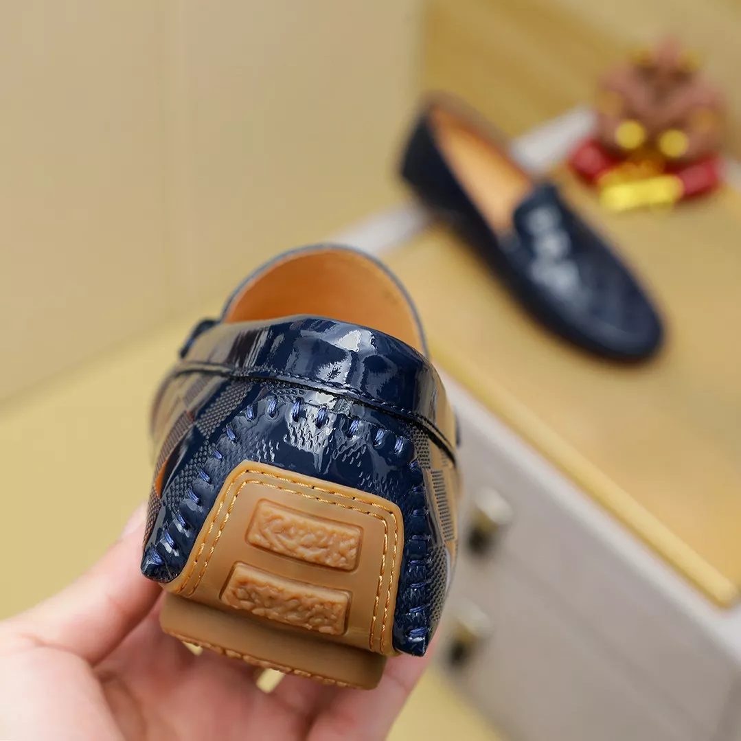 Louis Vuitton LV Oxfords Shoes For Men Sleek 2872