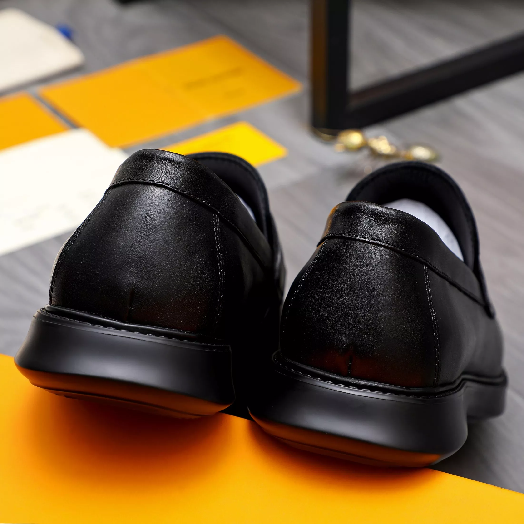 Louis Vuitton LV Oxfords Shoes For Men Timeless 1088