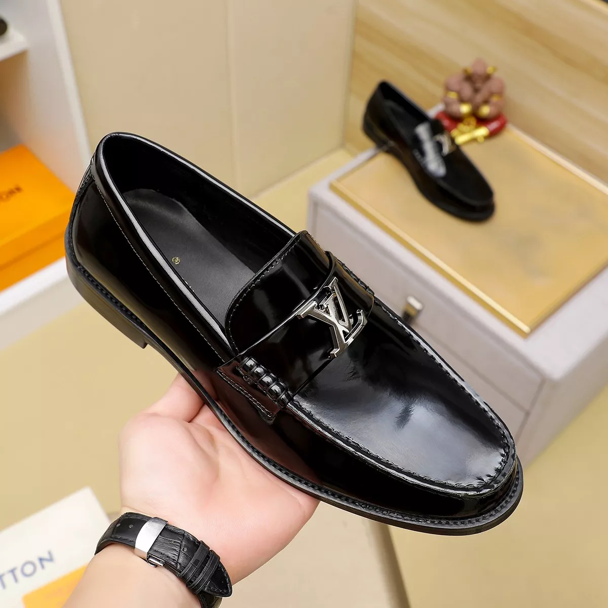 Louis Vuitton LV Oxfords Shoes For Men Timeless 5411