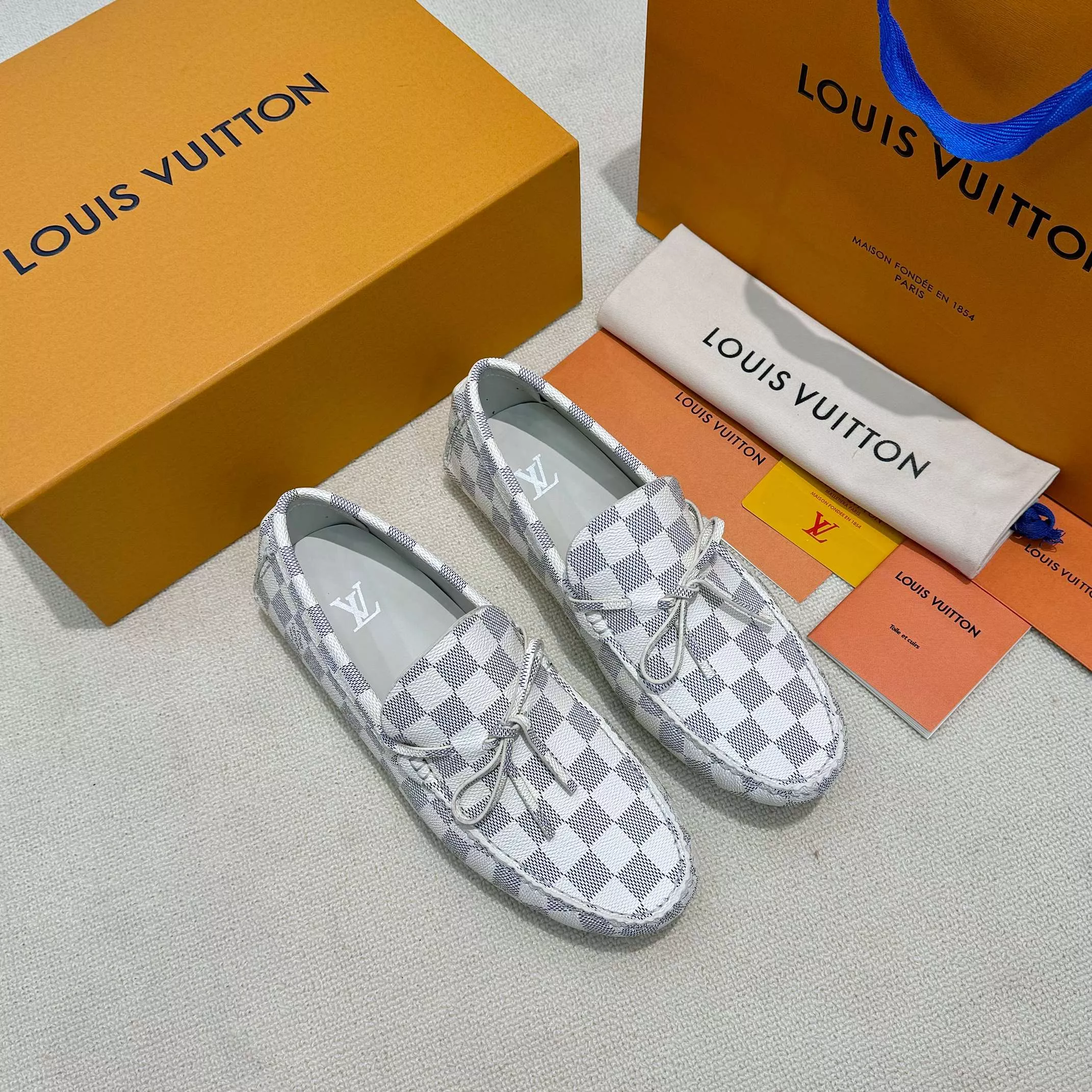 Louis Vuitton LV Oxfords Shoes For Men Trendy 6082