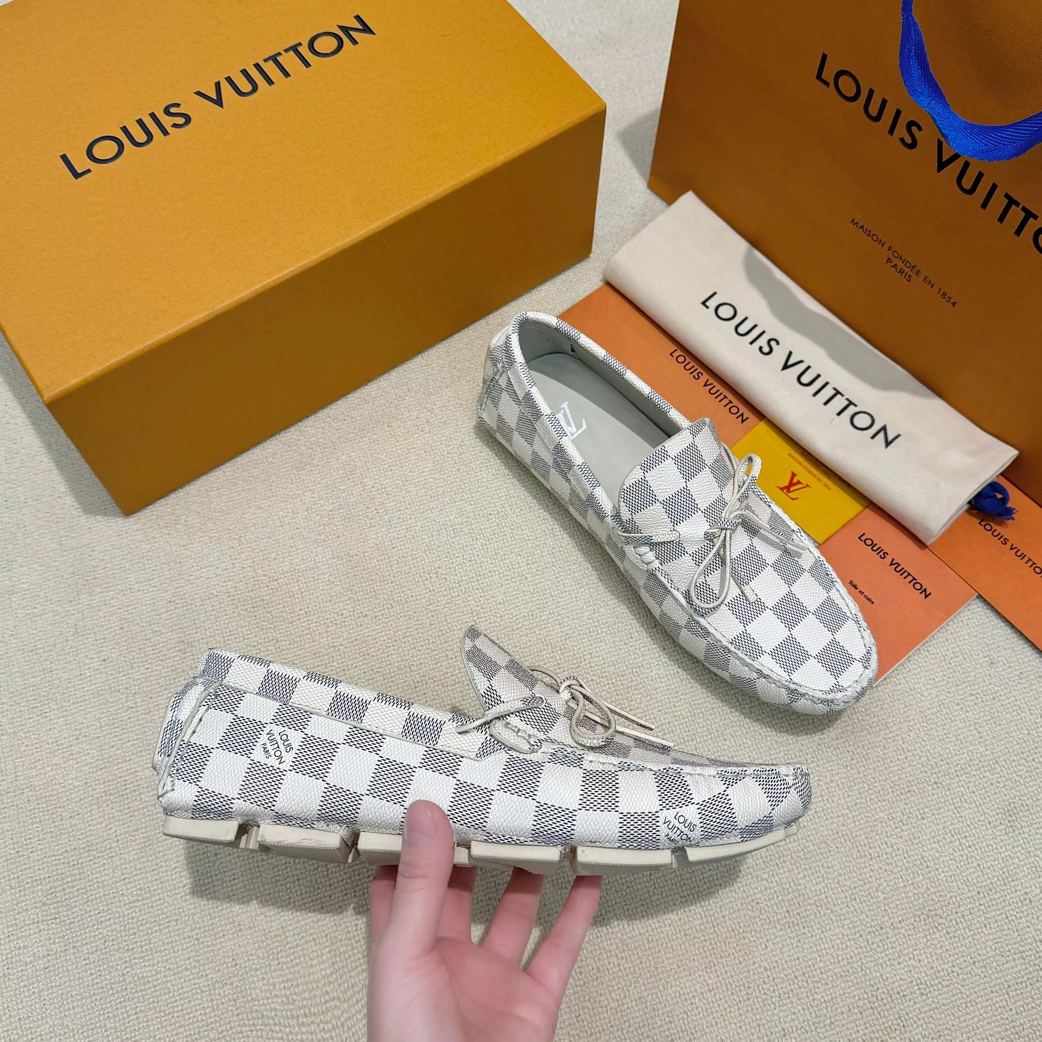 Louis Vuitton LV Oxfords Shoes For Men Trendy 6082