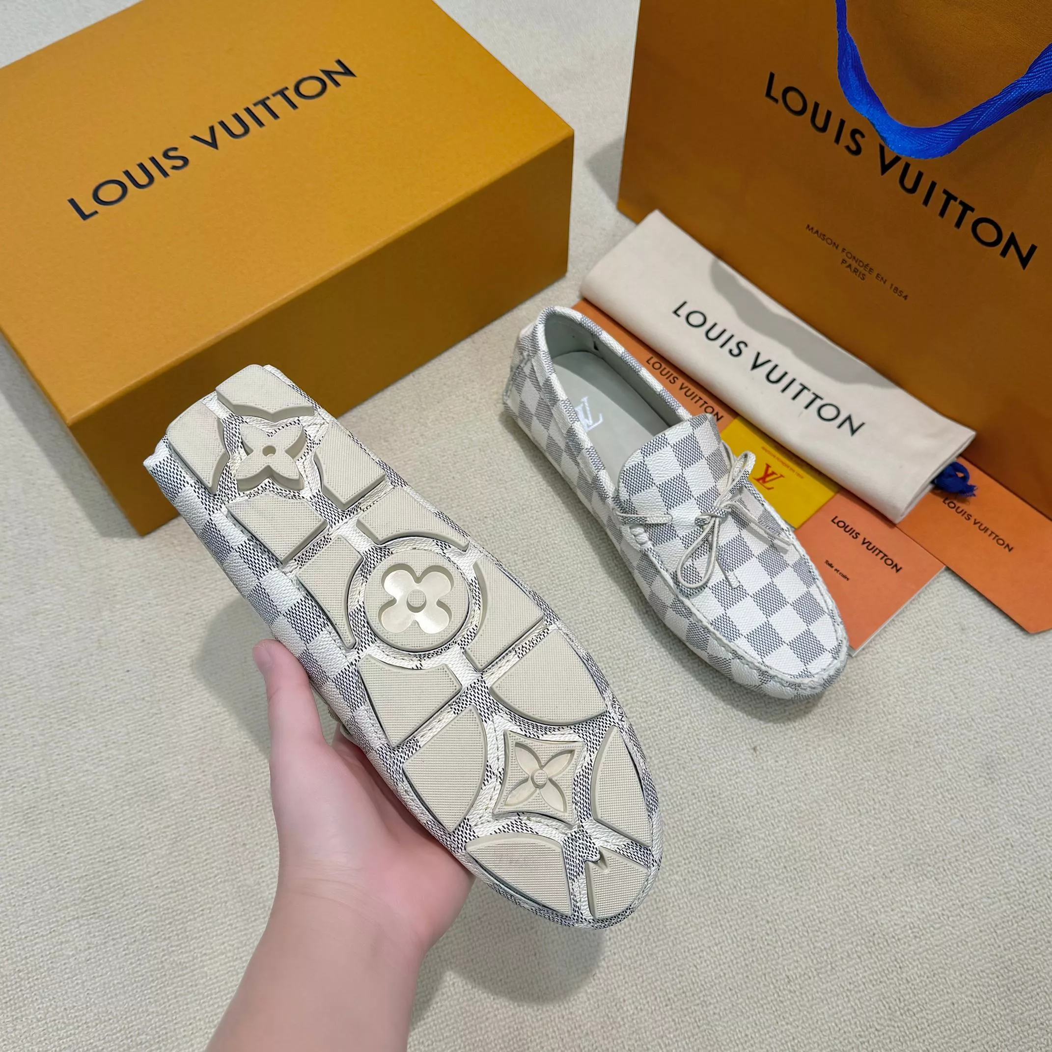 Louis Vuitton LV Oxfords Shoes For Men Trendy 6082