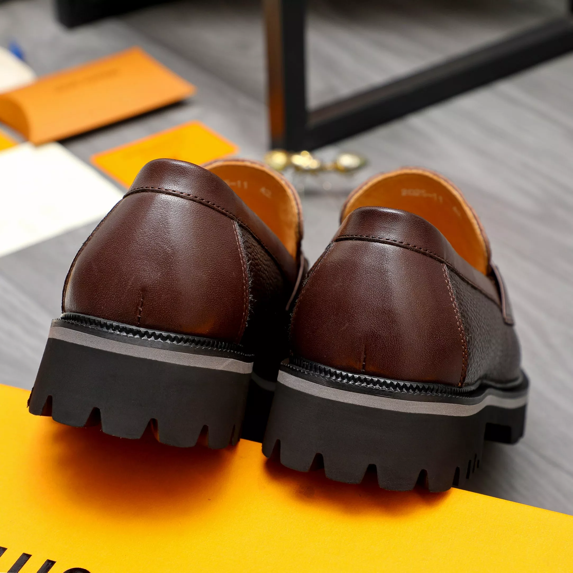 Louis Vuitton LV Oxfords Shoes For Men Unique 1152