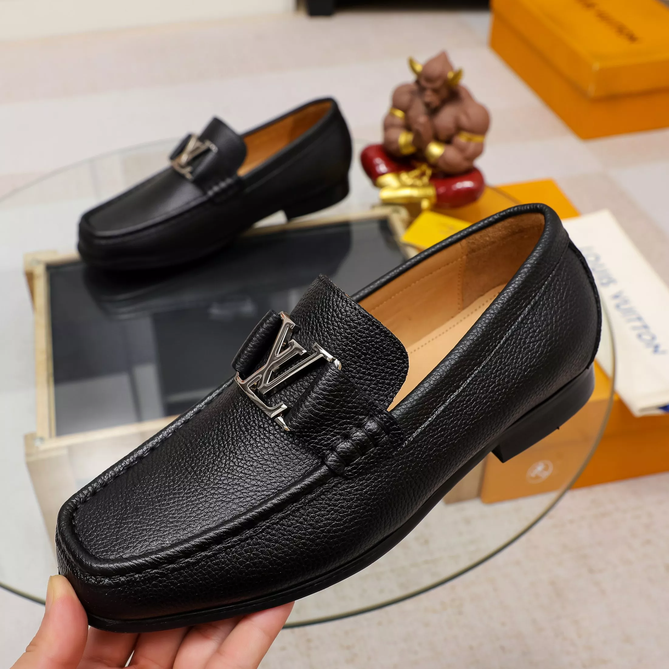 Louis Vuitton LV Oxfords Shoes For Men Unique 7074