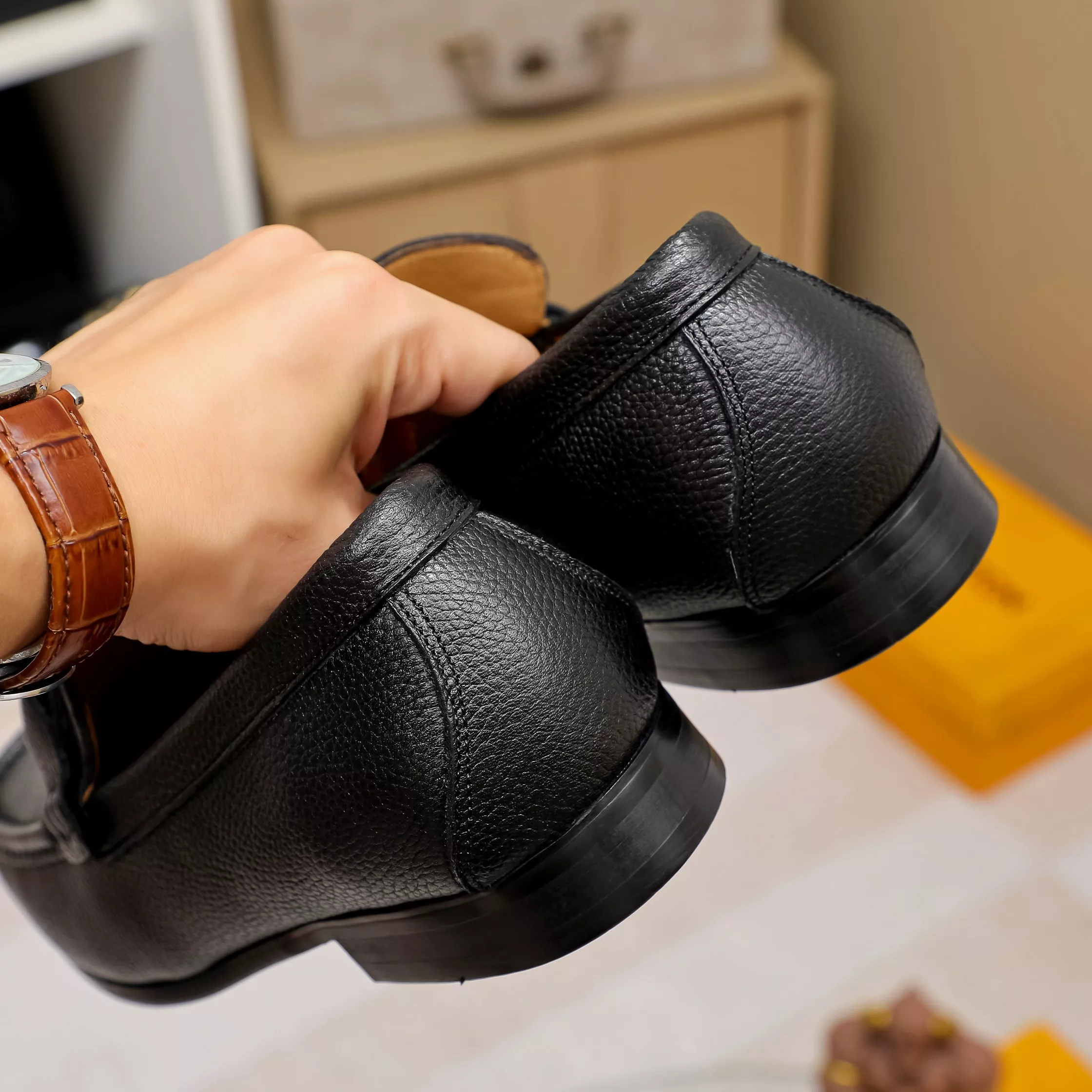 Louis Vuitton LV Oxfords Shoes For Men Unique 7074