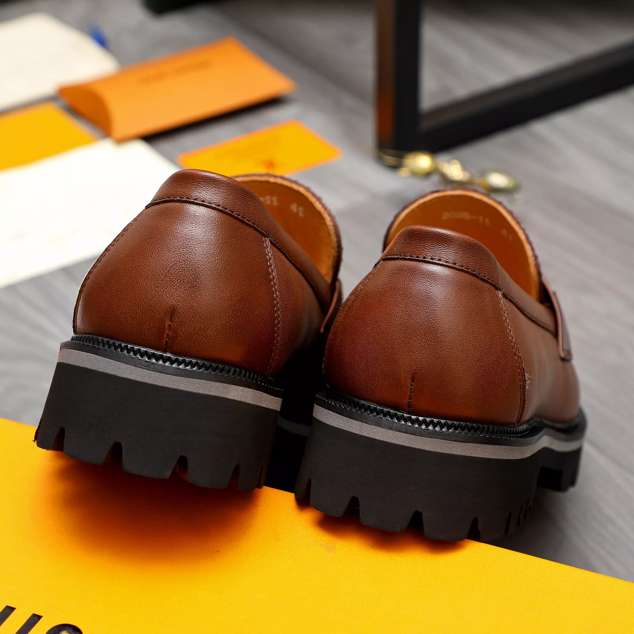 Louis Vuitton LV Oxfords Shoes For Men Vibrant 1978