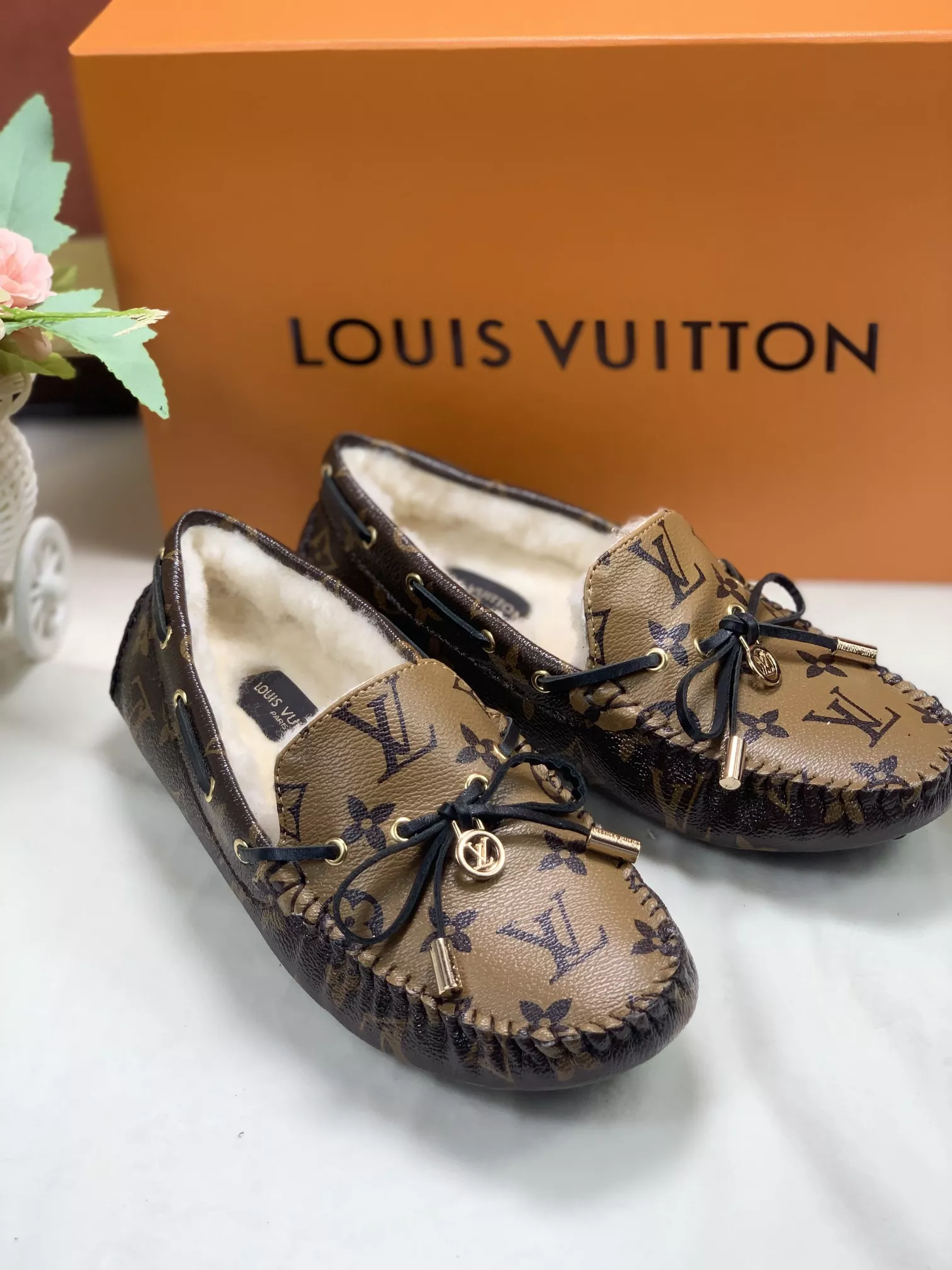 Louis Vuitton LV Oxfords Shoes For Women Cozy 1975
