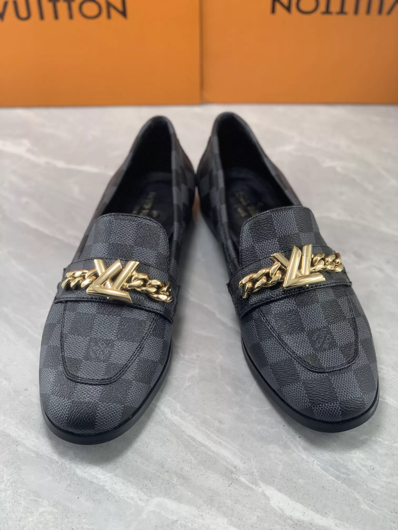 Louis Vuitton LV Oxfords Shoes For Women Efficient 7366