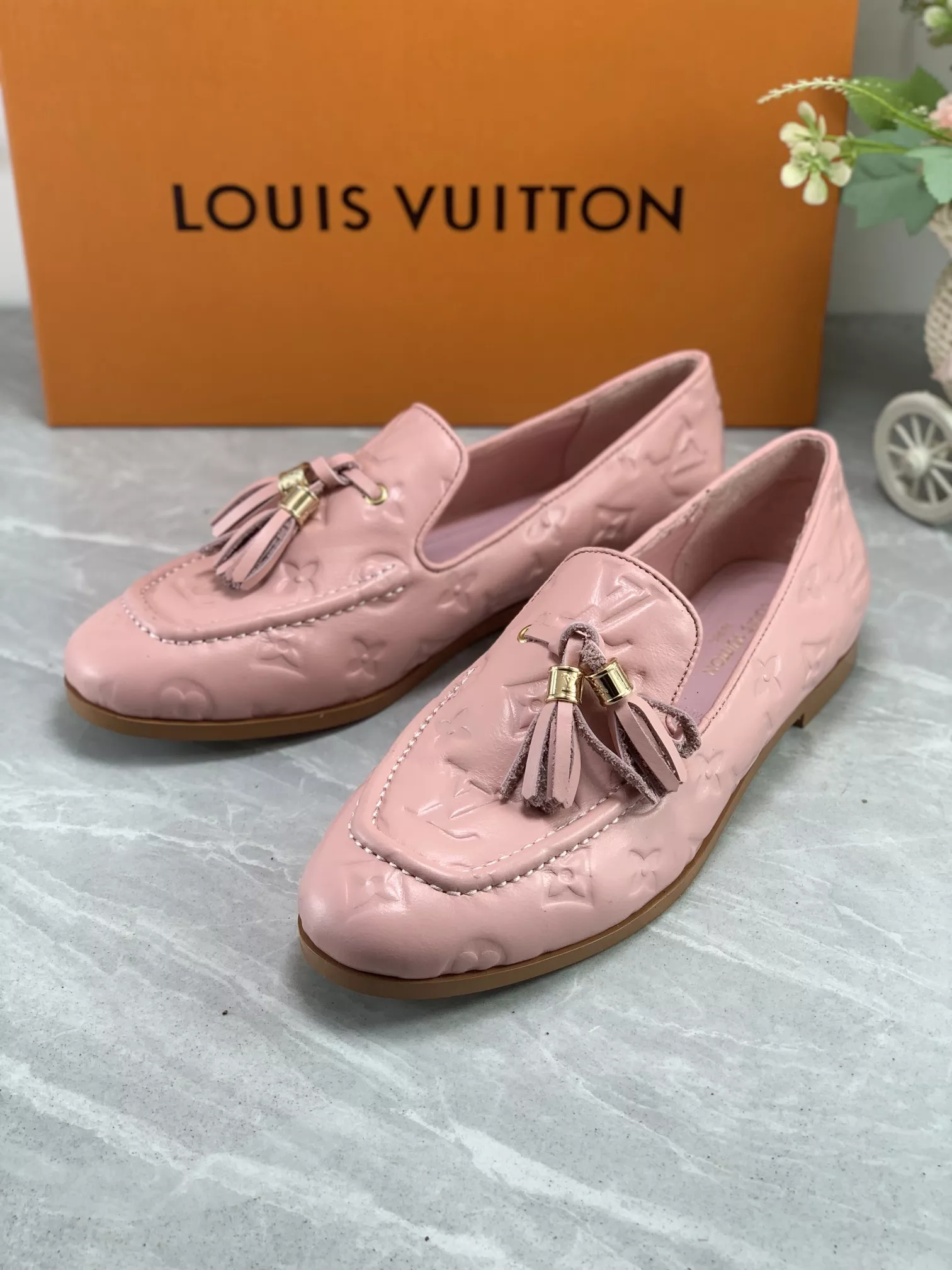 Louis Vuitton LV Oxfords Shoes For Women GoodFit 8251