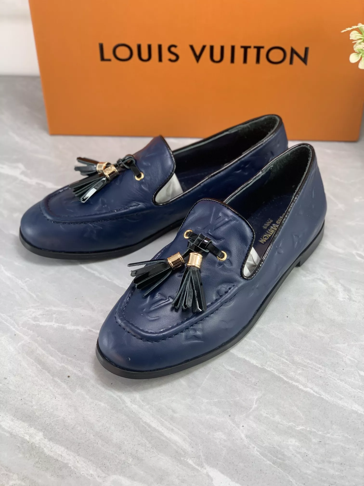 Louis Vuitton LV Oxfords Shoes For Women Modern 8585