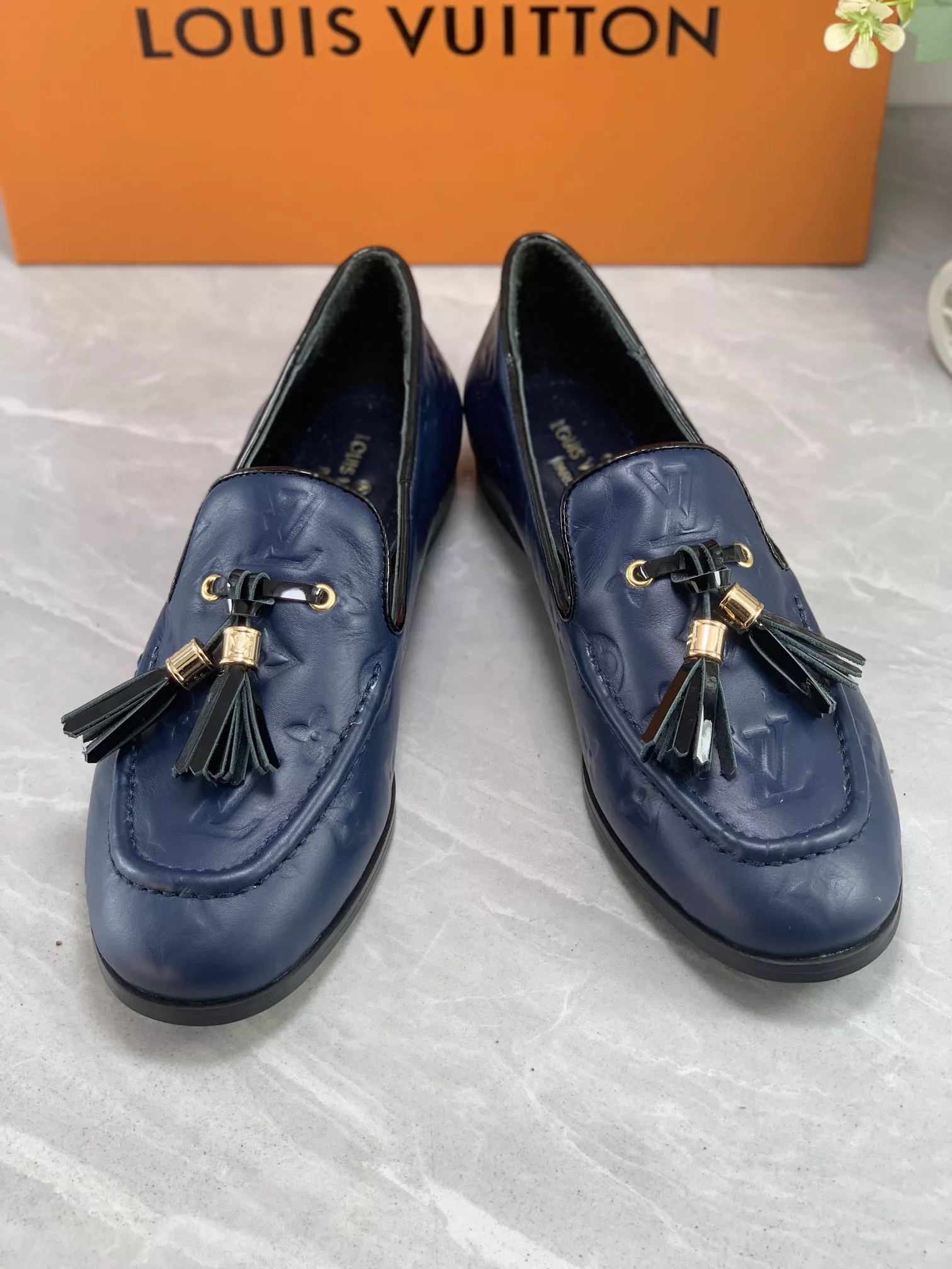 Louis Vuitton LV Oxfords Shoes For Women Modern 8585