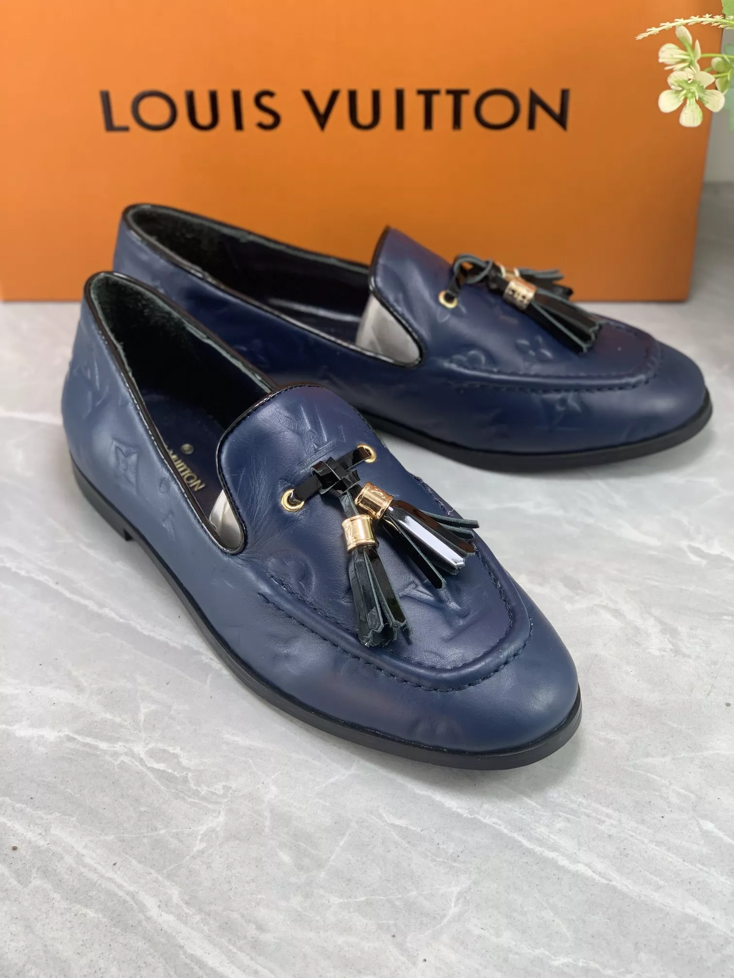Louis Vuitton LV Oxfords Shoes For Women Modern 8585
