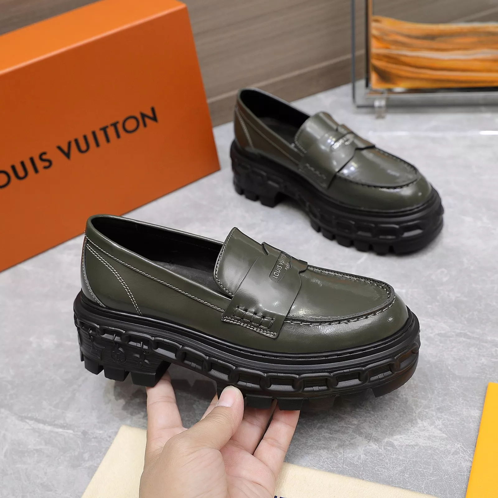 Louis Vuitton LV Oxfords Shoes For Women Stylish 4316