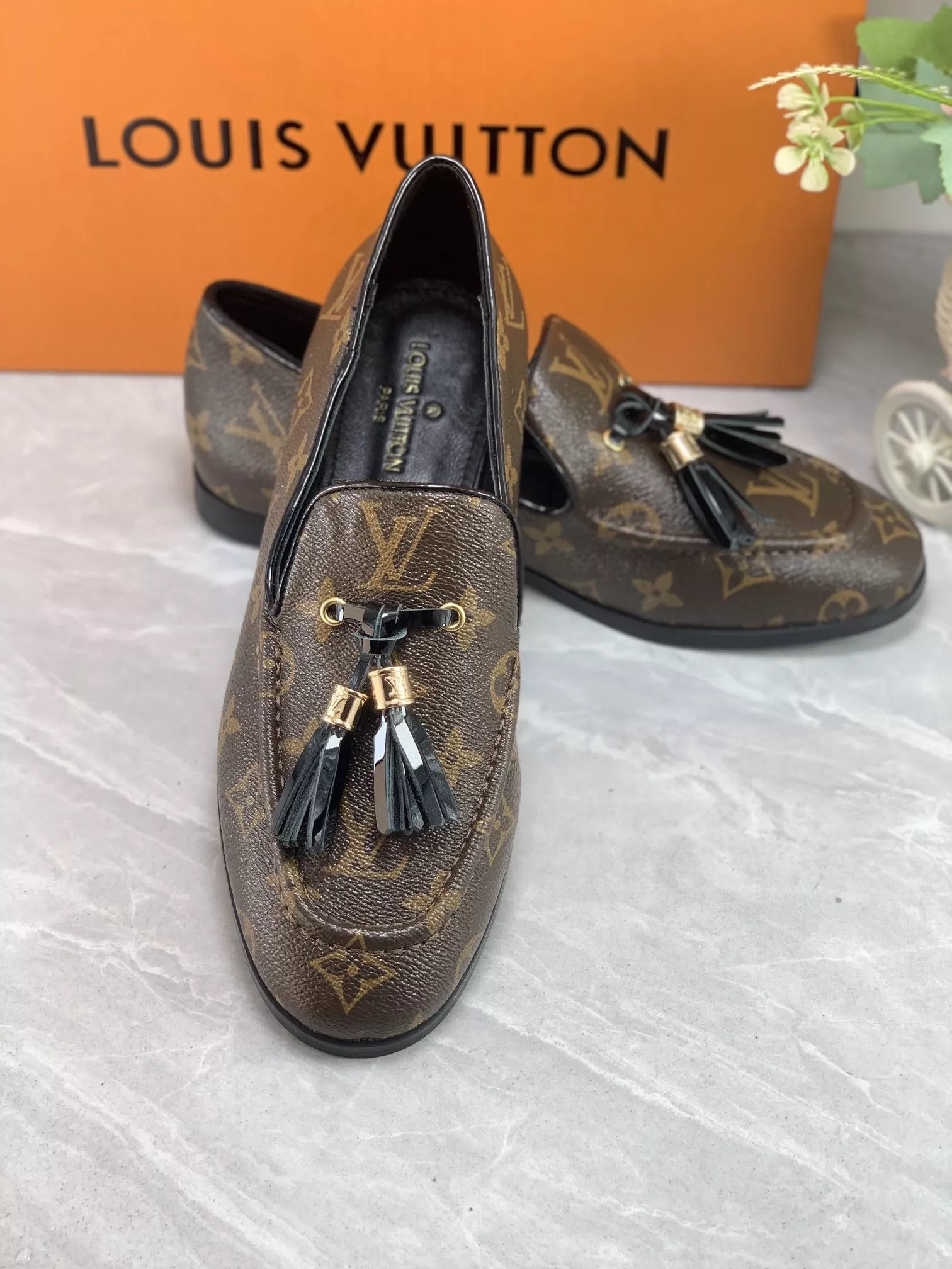 Louis Vuitton LV Oxfords Shoes For Women Trendy 1156