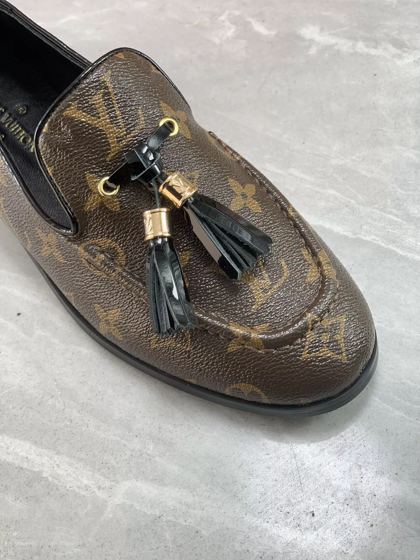 Louis Vuitton LV Oxfords Shoes For Women Trendy 1156