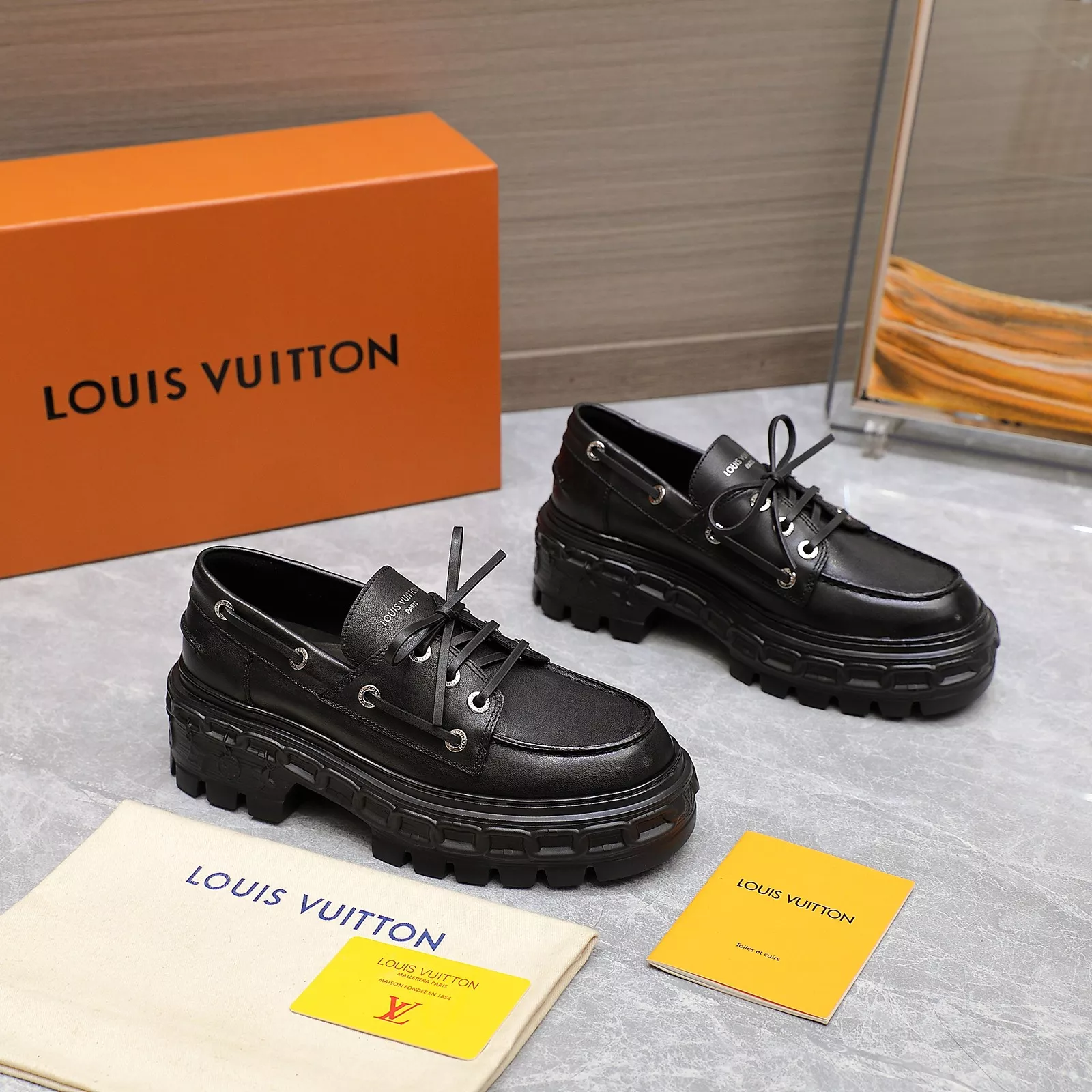 Louis Vuitton LV Oxfords Shoes For Women Vibrant 2701