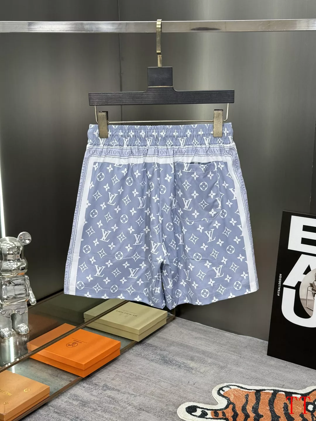 Louis Vuitton LV Pants For Men Versatile 5077