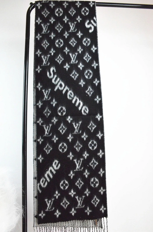 Louis Vuitton LV Quality Scarves Modern 7992