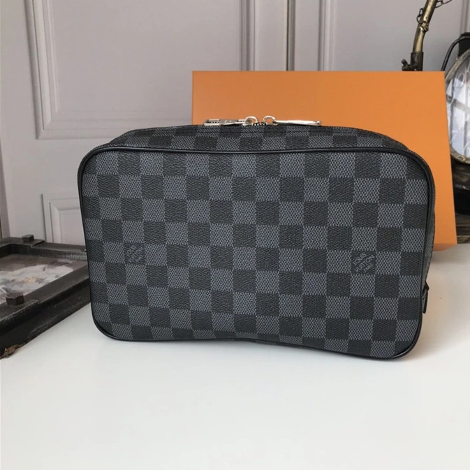 Louis Vuitton LV Quality Toiletry Kits Functional 8865