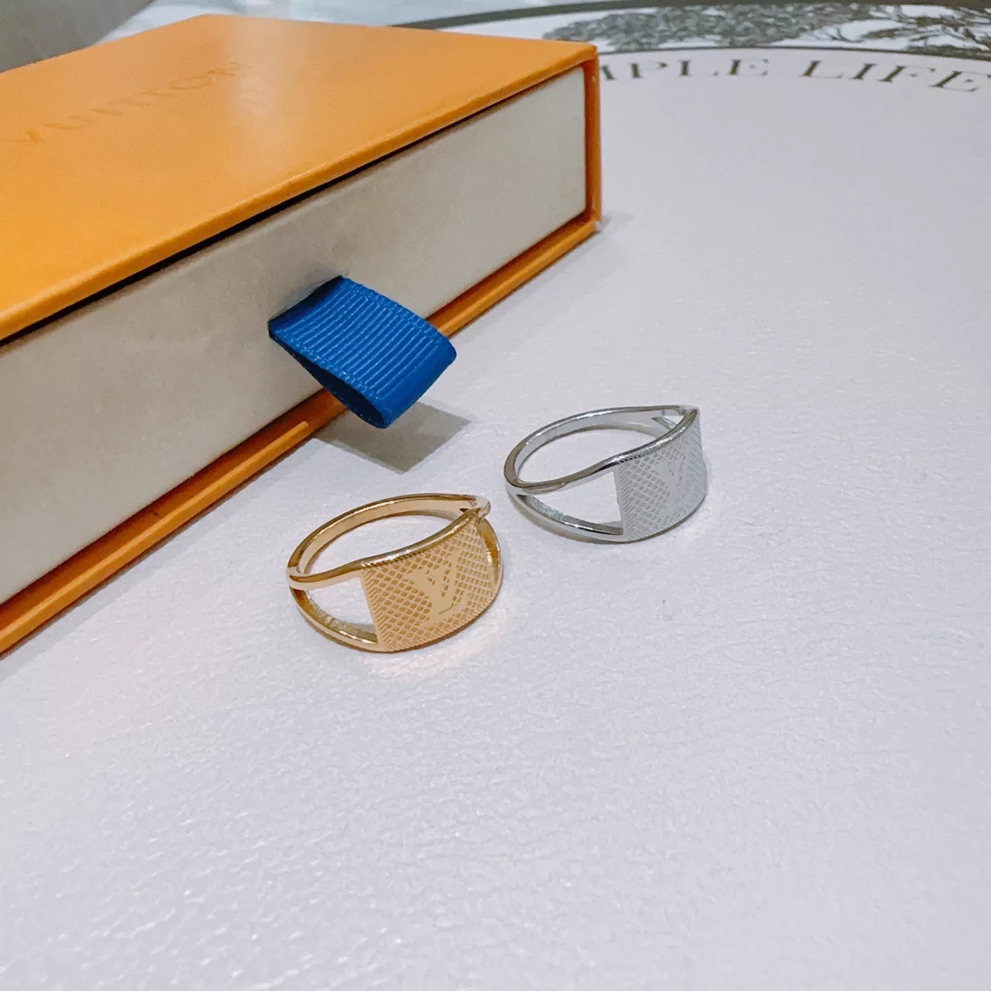 Louis Vuitton LV Rings For Unisex Breathable 2141