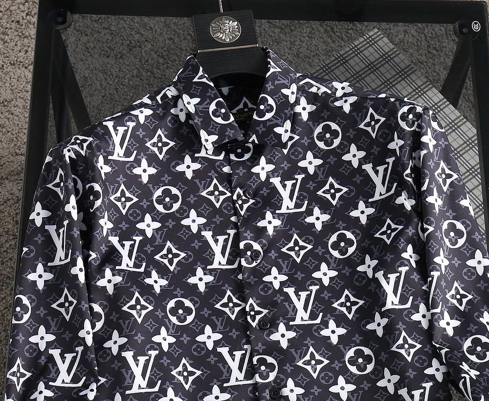 Louis Vuitton LV Shirts Long Sleeved For Men Comfortable 8022