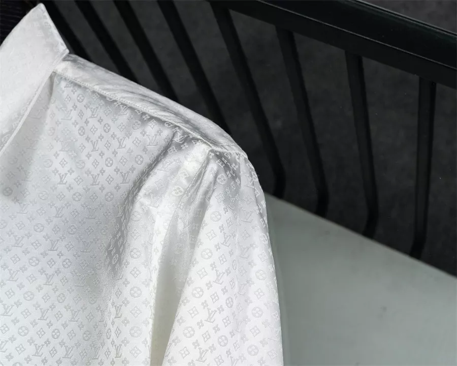 Louis Vuitton LV Shirts Long Sleeved For Men Modern 6218