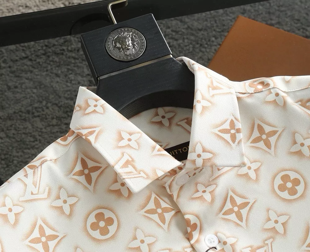Louis Vuitton LV Shirts Long Sleeved For Men Sophisticated 7375