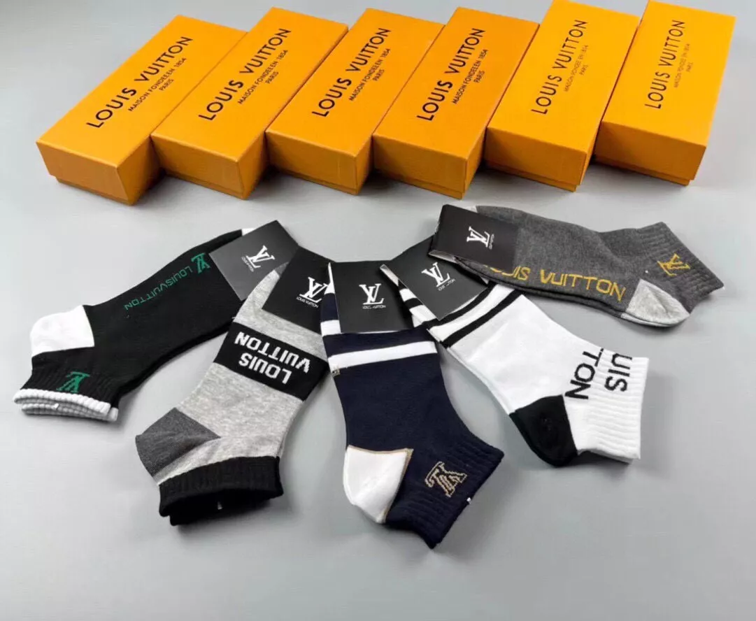 Louis Vuitton LV Socks For Men GoAnywhere 1704