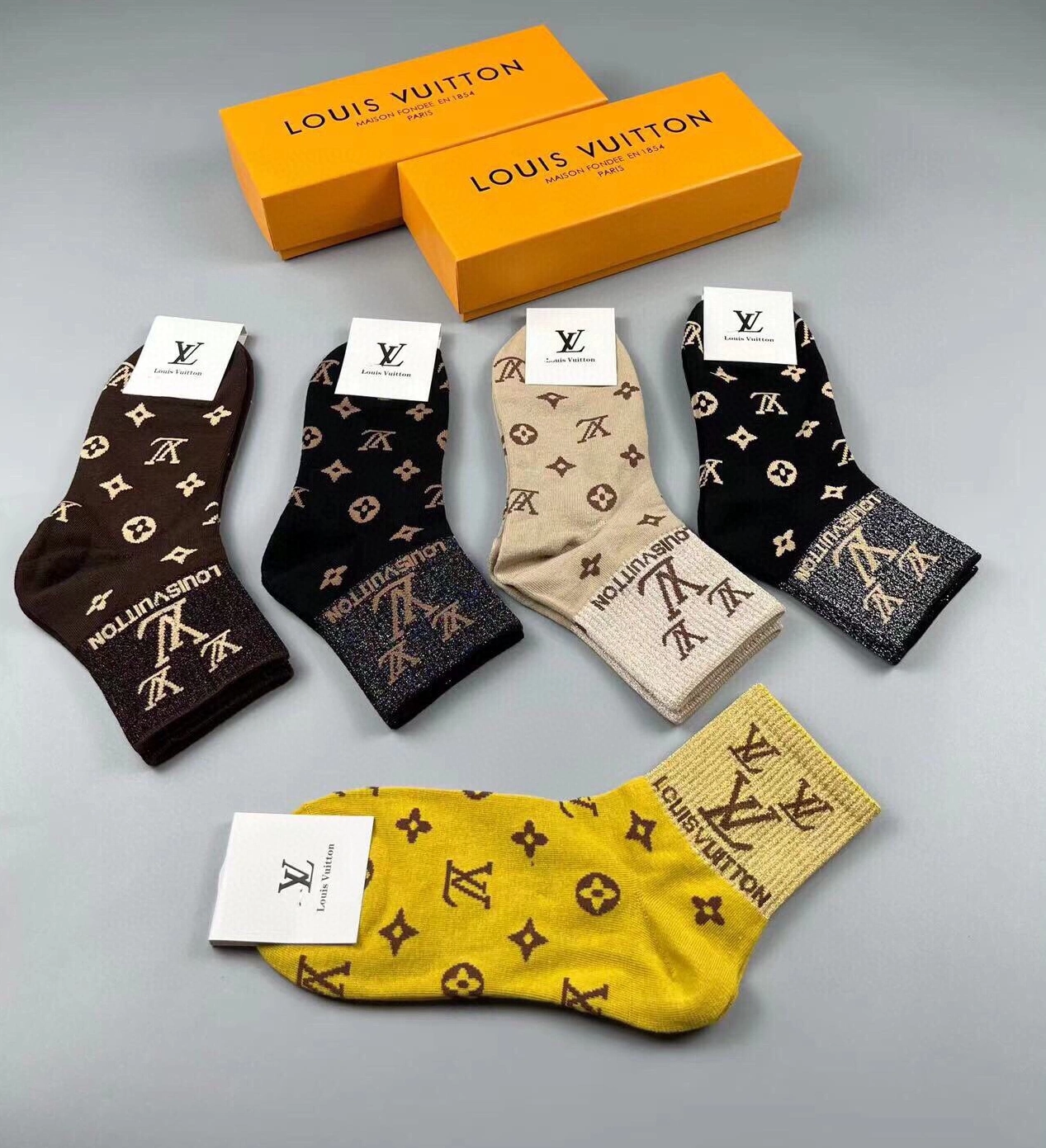 Louis Vuitton LV Socks For Women StreetReady 514