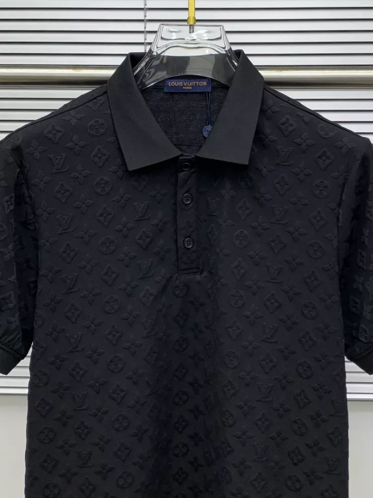 Louis Vuitton LV T-Shirts Short Sleeved For Men DailyWear 8557