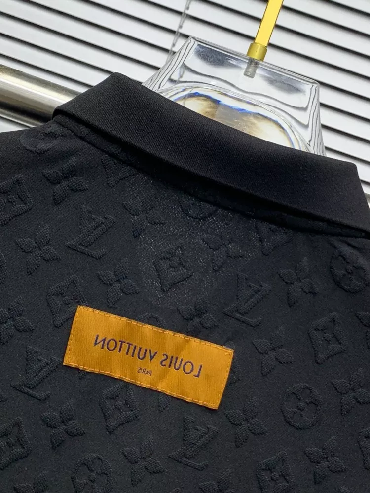 Louis Vuitton LV T-Shirts Short Sleeved For Men DailyWear 8557