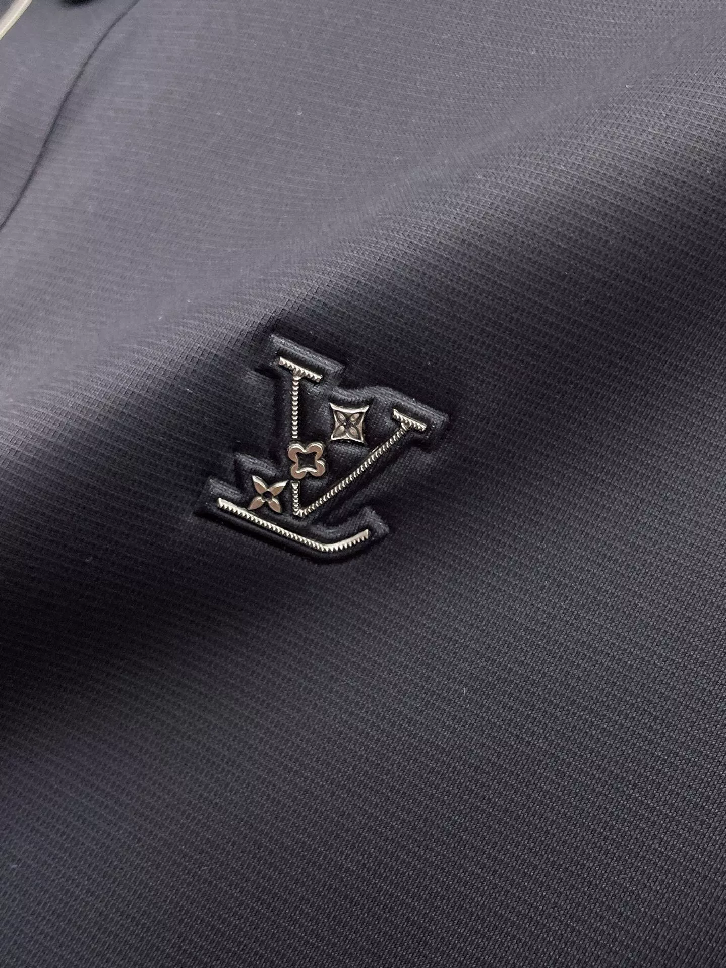 Louis Vuitton LV T-Shirts Short Sleeved For Men Durable 5763