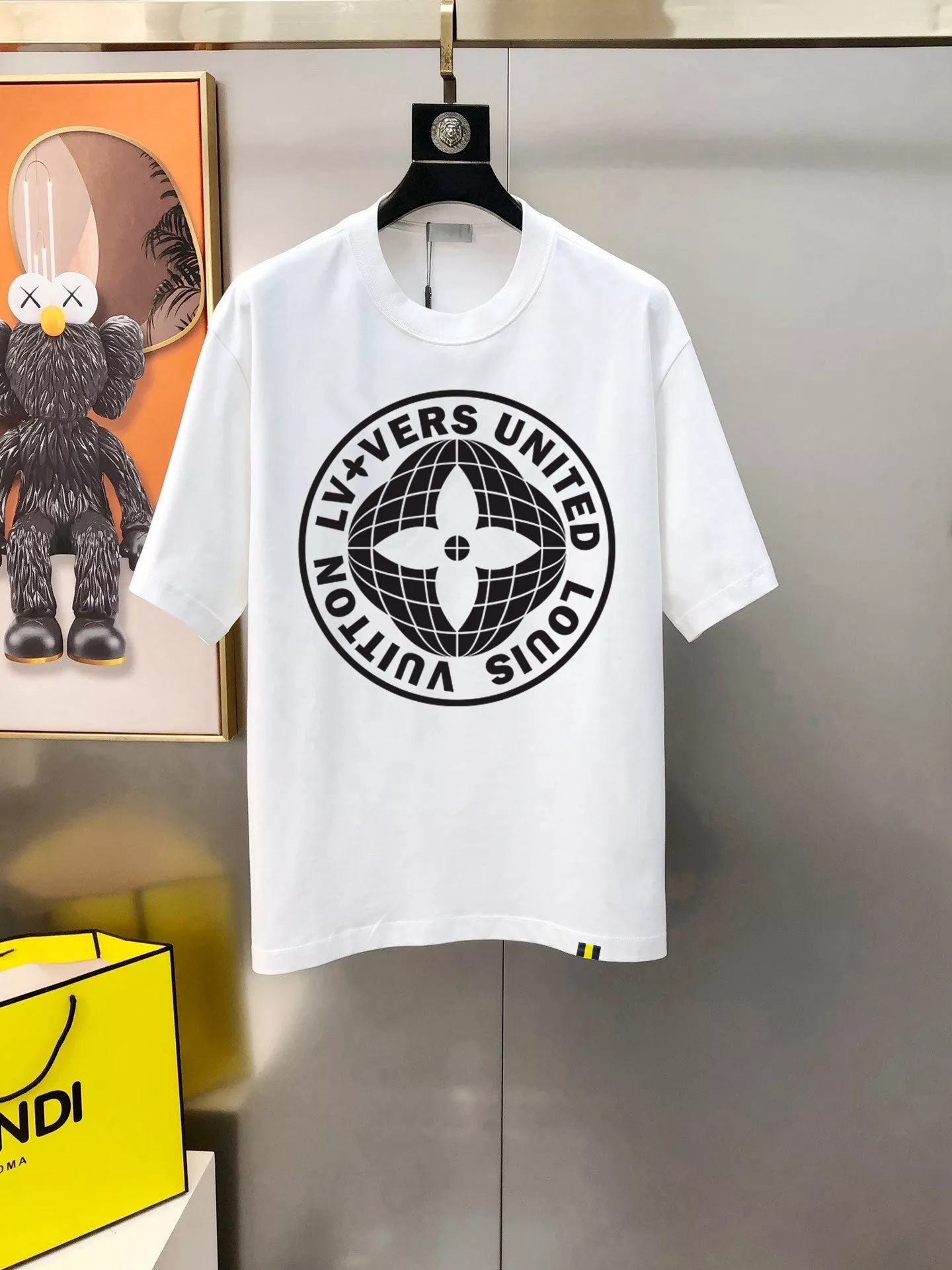 Louis Vuitton LV T-Shirts Short Sleeved For Men Fashionable 8420