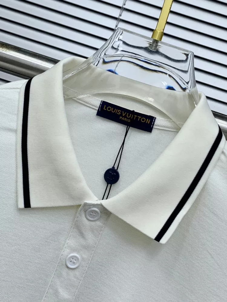 Louis Vuitton LV T-Shirts Short Sleeved For Men Flexible 8294
