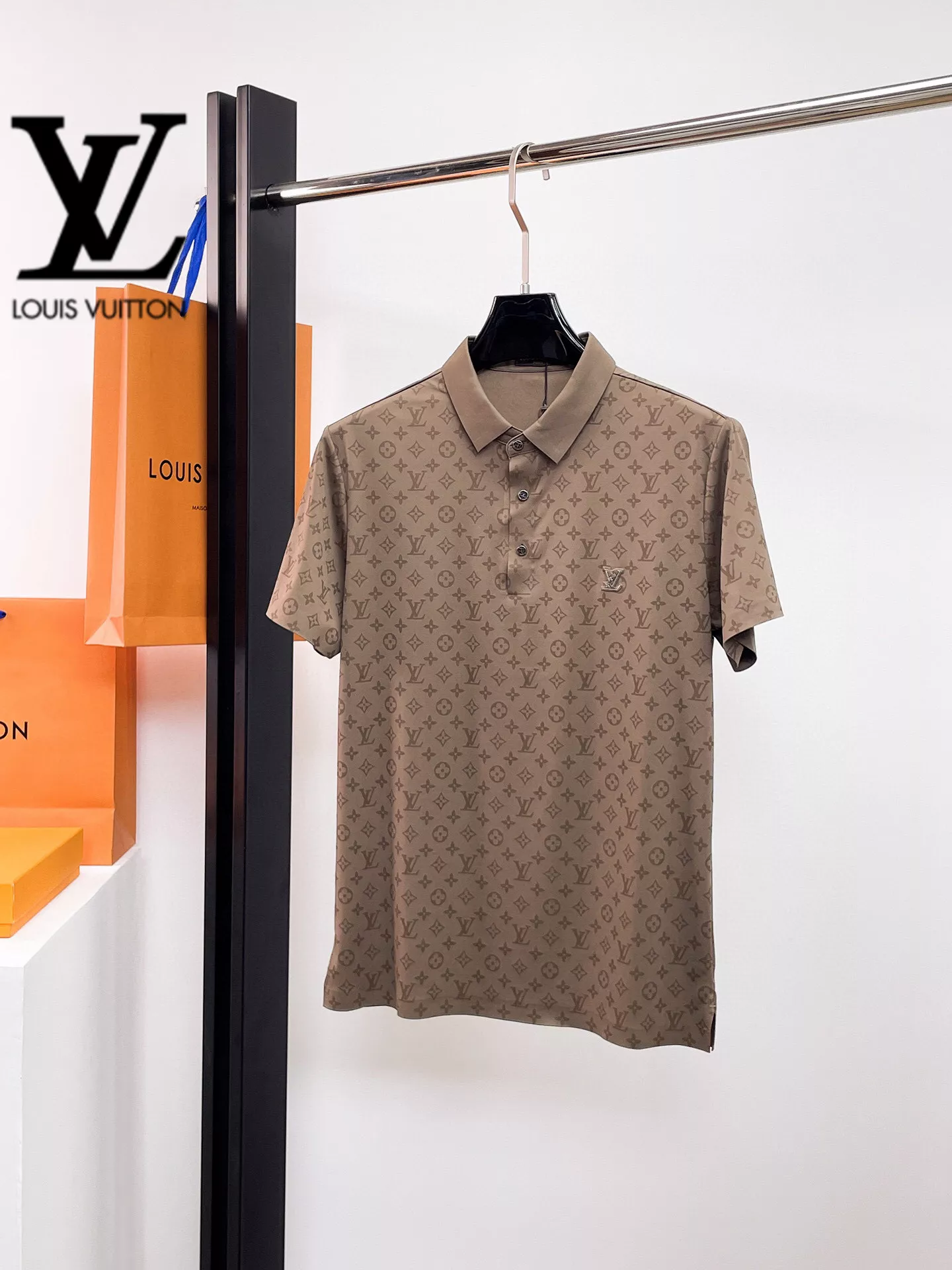 Louis Vuitton LV T-Shirts Short Sleeved For Men GoodFit 9207
