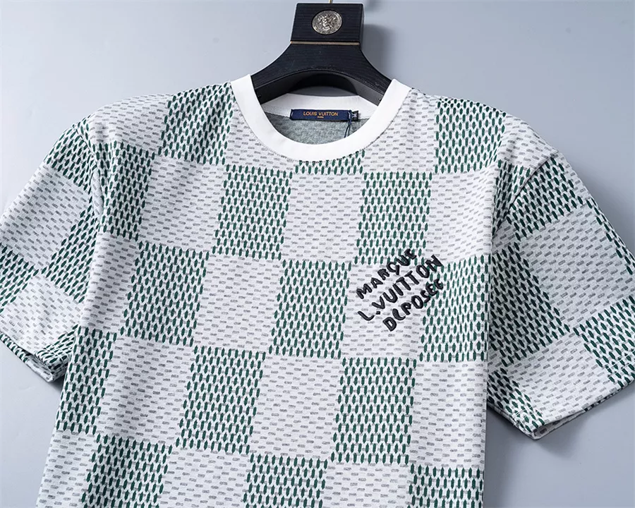 Louis Vuitton LV T-Shirts Short Sleeved For Men Minimalist 4349