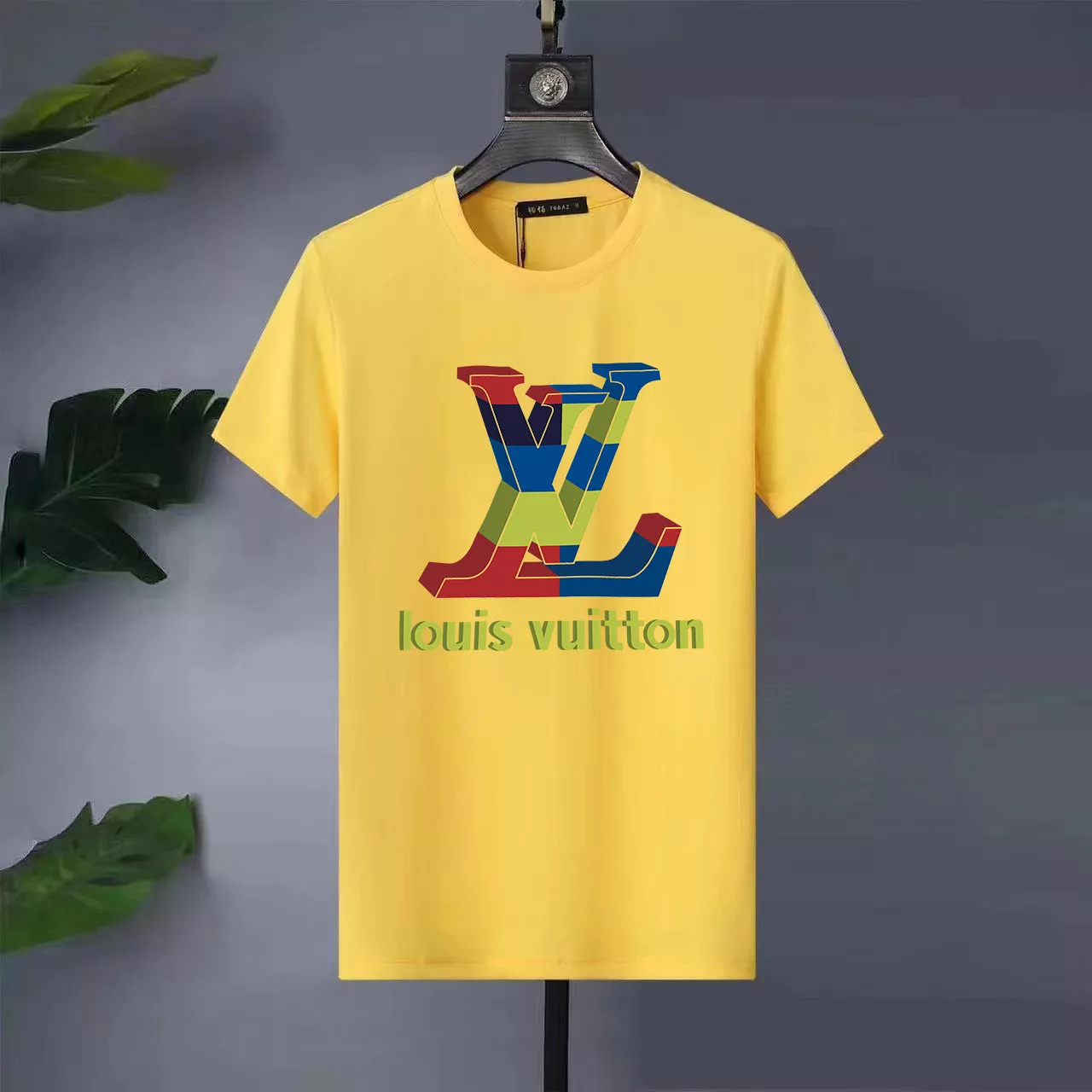 Louis Vuitton LV T-Shirts Short Sleeved For Men Modern 7333