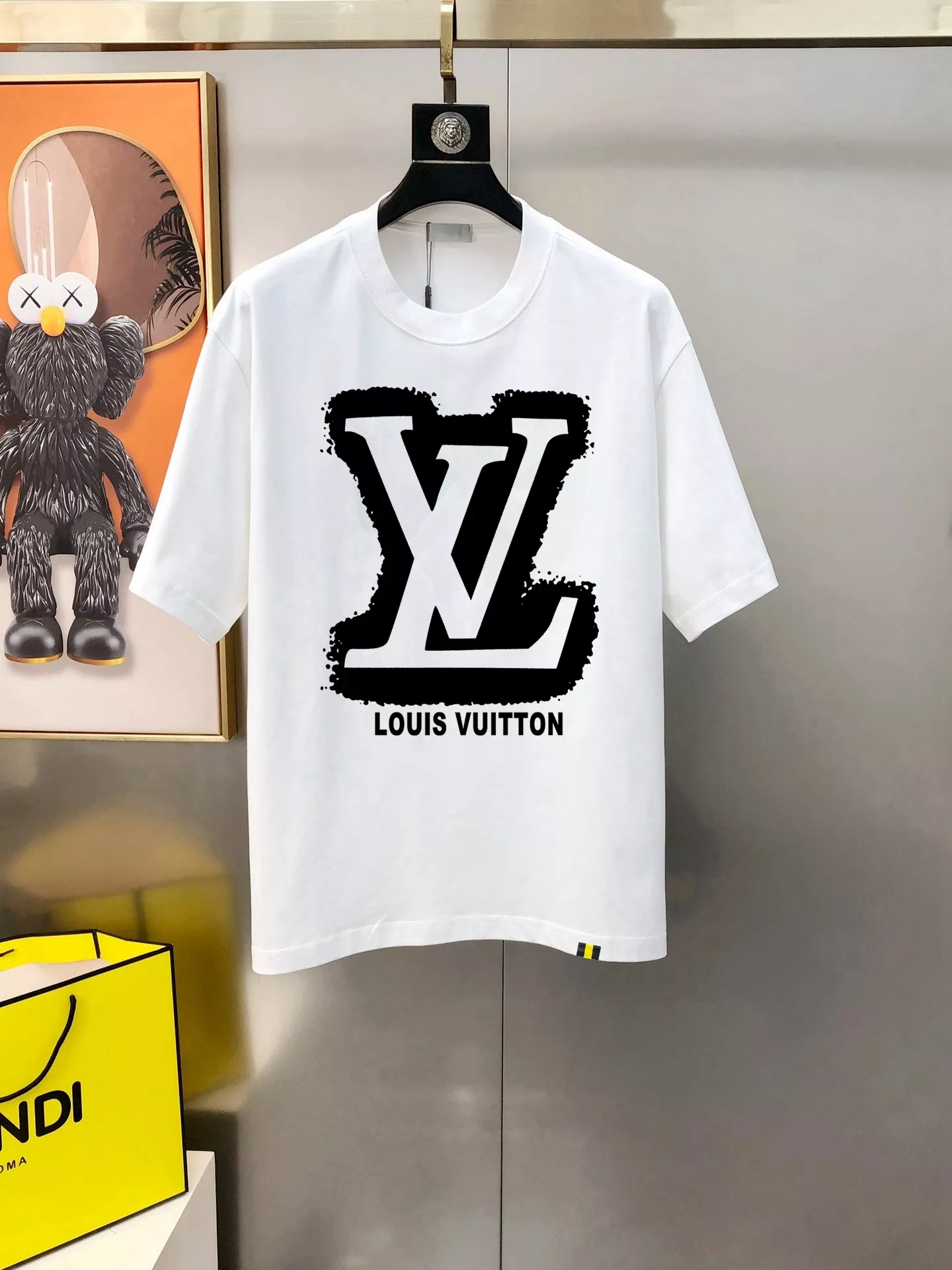 Louis Vuitton LV T-Shirts Short Sleeved For Men Popular 9387