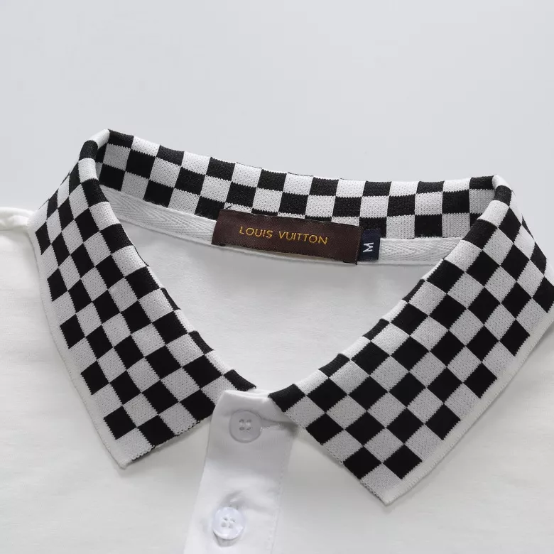 Louis Vuitton LV T-Shirts Short Sleeved For Men Practical 7015
