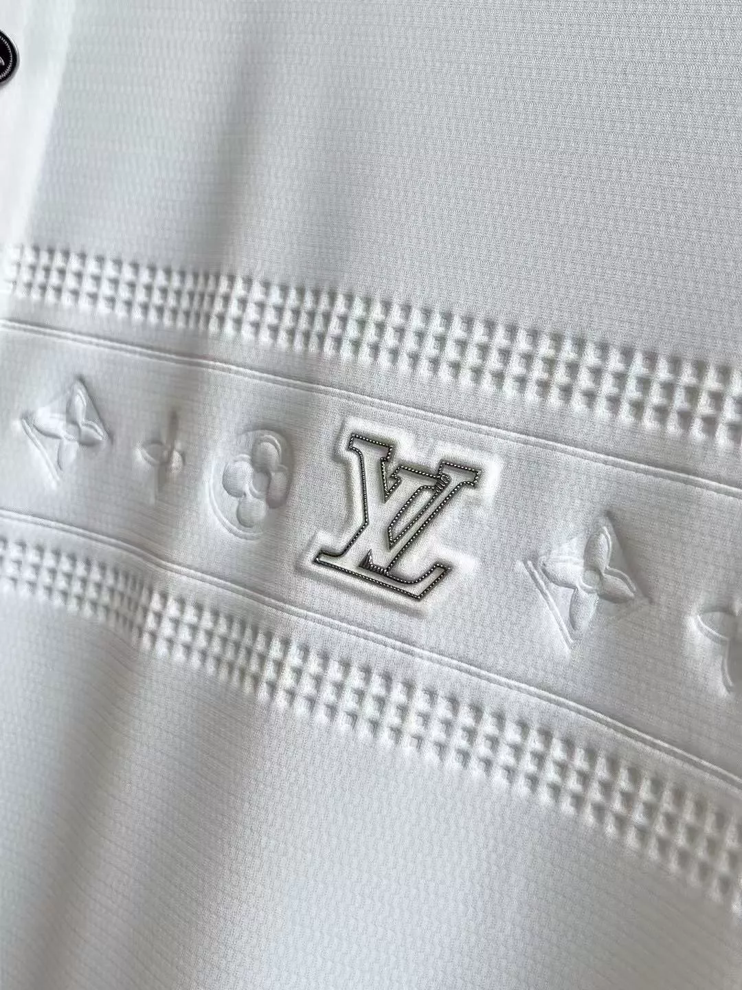 Louis Vuitton LV T-Shirts Short Sleeved For Men Practical 863
