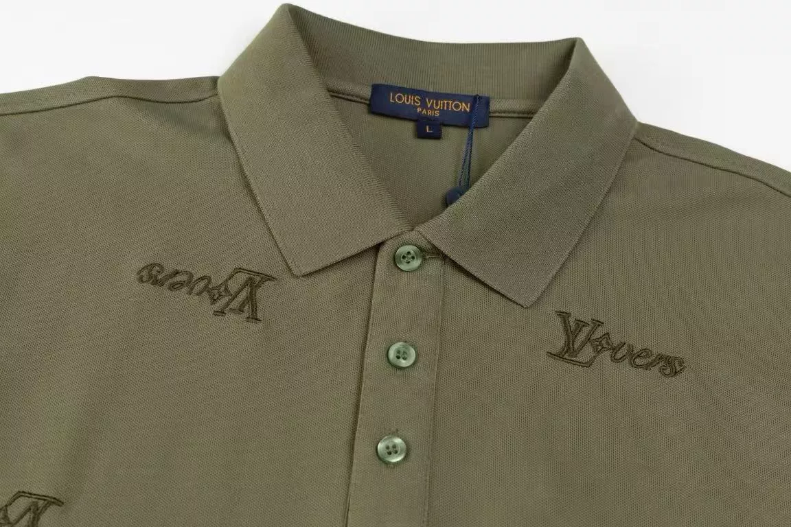 Louis Vuitton LV T-Shirts Short Sleeved For Men Practical 9107
